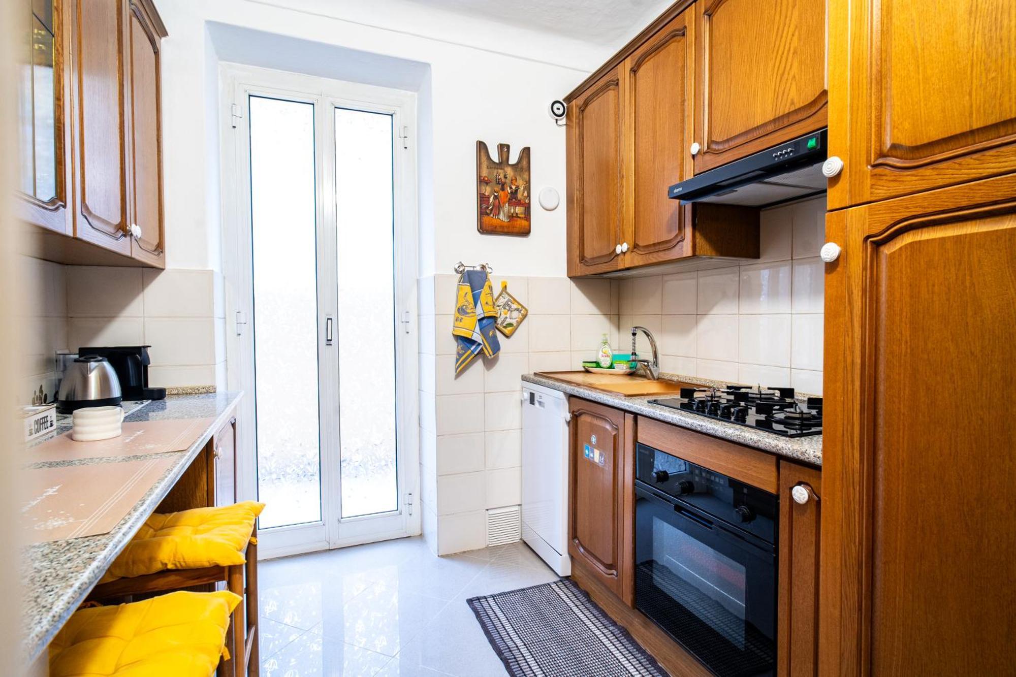 Casa Stefi Sunremo - Parcheggio Privato, 500 Mt Dalla Spiaggia Sanremo Ngoại thất bức ảnh